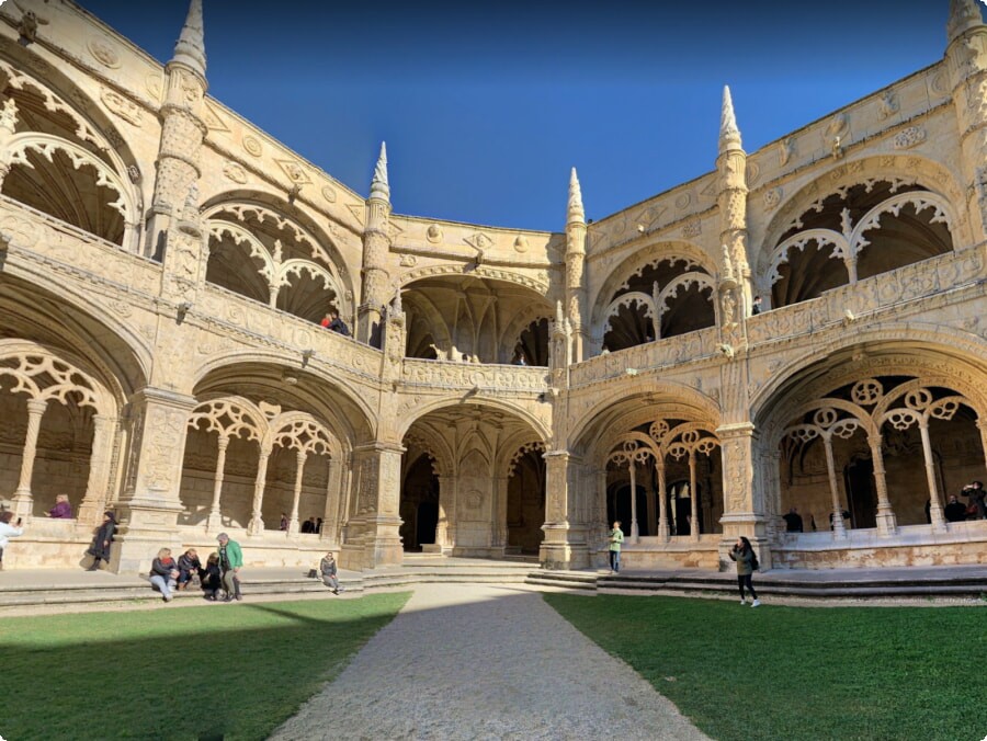 Manuelijnse meesterwerken: de architectonische details van het Jerónimos-klooster