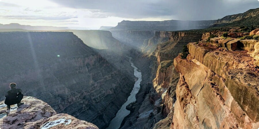 Destansı Manzaralar ve Jeolojik Harikalar: Büyük Kanyon Ulusal Parkı'nı Keşfetmek