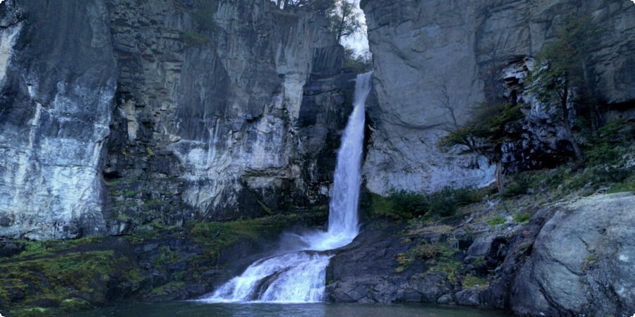 Čarolija Chorrillo del Salto: istraživanje spektakularnog argentinskog vodopada