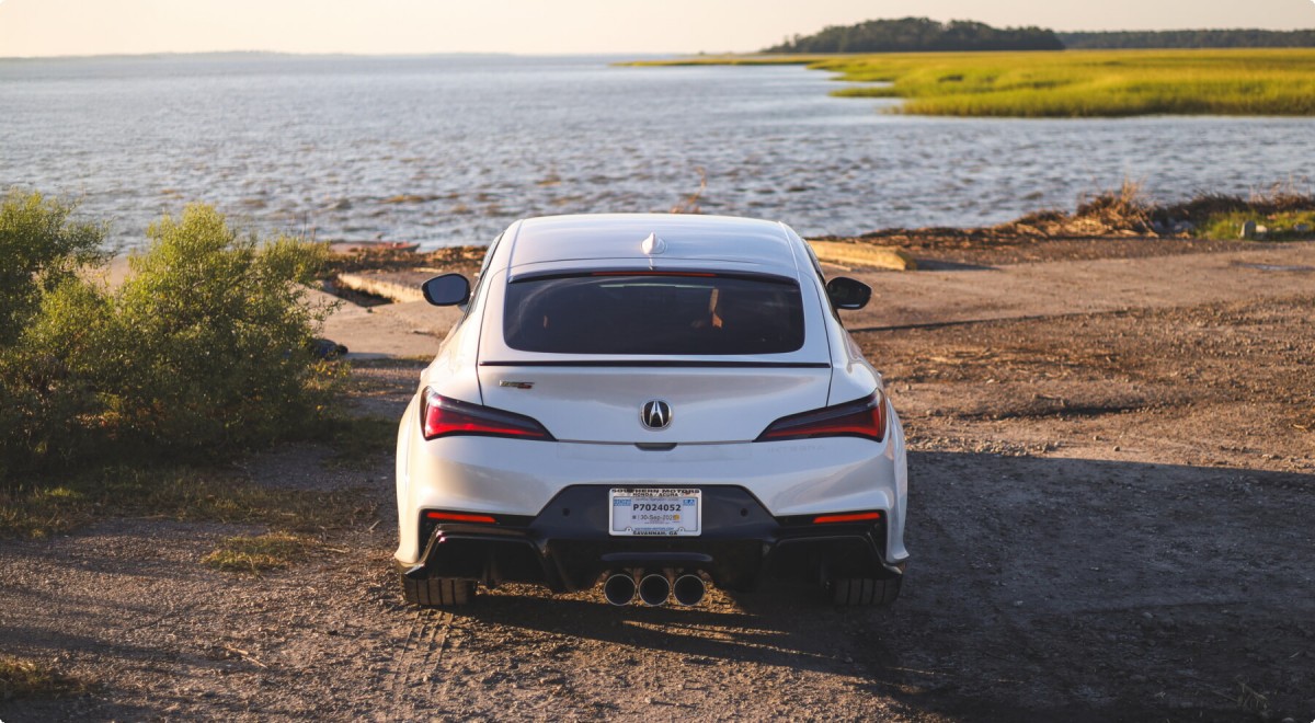 Comói-tó autóbérlés