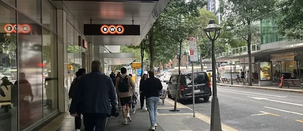 Avis Car & Truck Rental Brisbane City