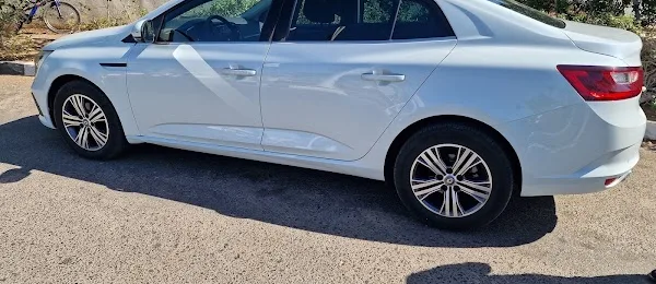 Avis Budget Rent a Car (Meet & Greet)