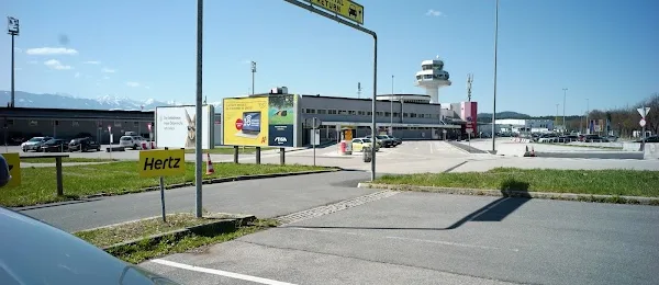 Hertz Autovermietung - Klagenfurt Airport
