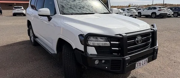 Hertz Car Rental - Ayers Rock Airport