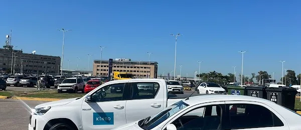 Toyota Zento Kinto - Alquiler de vehiculos