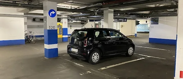 Alamo Autovermietung - Duesseldorf Bahnhof