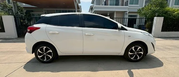 BKK Car Rental Suvarnabhumi Airport รถเช่ากรุงเทพสนามบินสุวรรณภูมิ 曼谷 素萬那普機場 租車