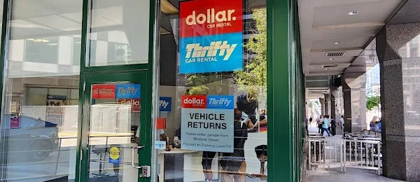 Thrifty Car Rental - Toronto - Front Street West On Ca Tle