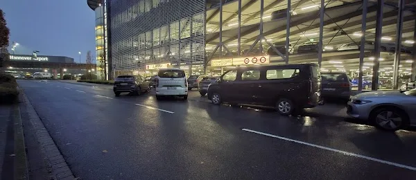 Parking to leave car / Sixt / Avis..