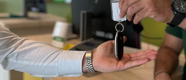 Europcar Genève Aéroport Côté Suisse - Pick Up (GVA)