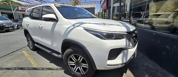 Hertz Car Rental - Paranaque