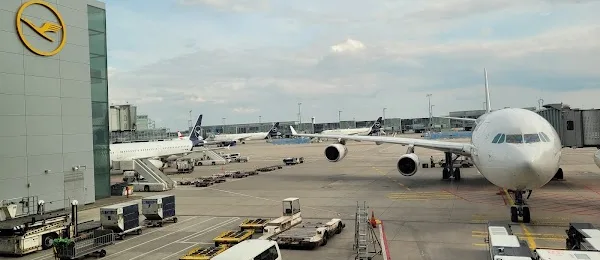 Mietwagenrückgabe Terminal 1 - Flughafen Frankfurt