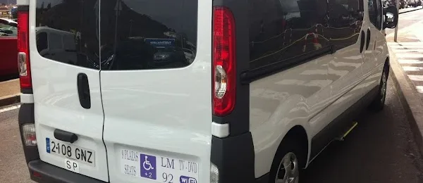 TAXI 9 PLAZAS Y ADAPTADO PMR LA LAGUNA