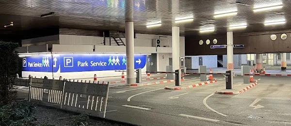 Parking Carsharing Terminal 1